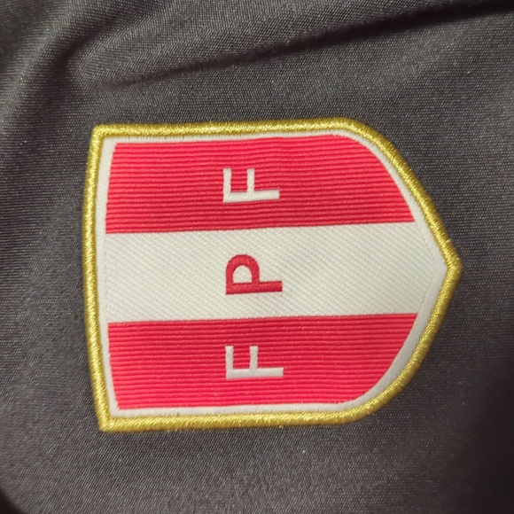 Selección de fútbol del Perú warm up top - Picture 4 of 4